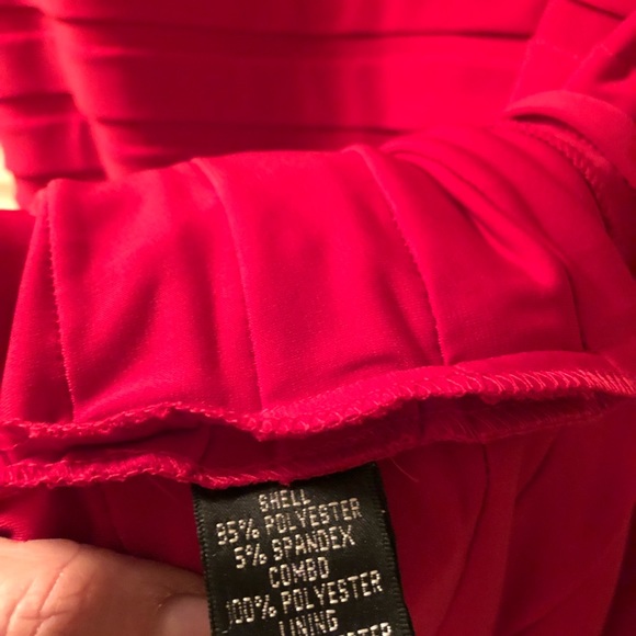 Dress - Picture 3 of 3